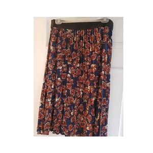 Lg Lularoe Mid Length Skirt